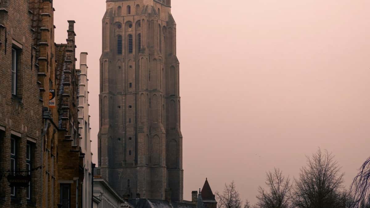 2025 Facebook influencer marketing jak najít Belgium značky spolupráce