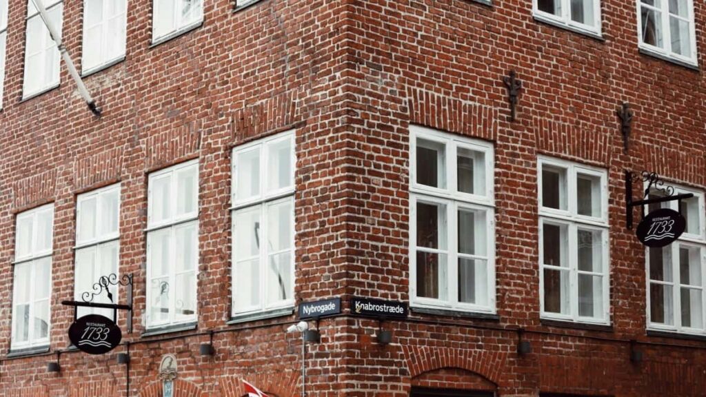 2025 United Kingdom LinkedIn plný ceník reklamních sazeb