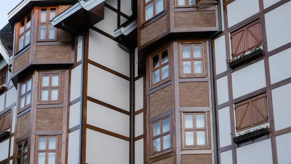 Kompletní přehled cen reklamy na Snapchat ve Švédsku 2025