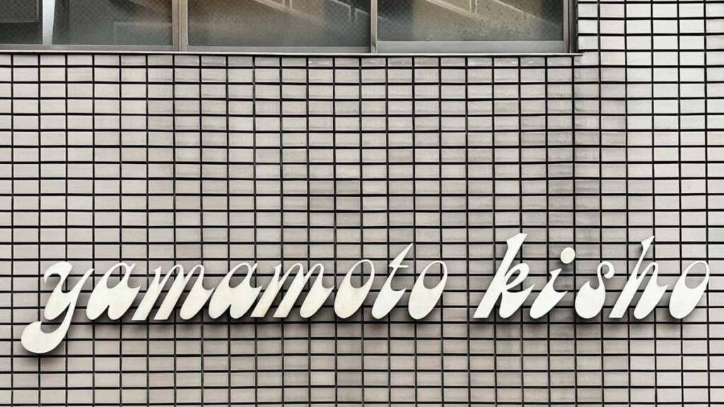 Prakticky navod pro ceske tvurce, jak cilene oslovit znacky z Bosny a Hercegoviny pres WhatsApp a domluvit spolupraci na predstaveni musthave produktu.