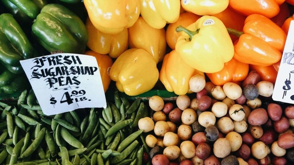 Prakticky navod, jak identifikovat a aktivovat estonske Clubhouse tvurce pro kampan na mobilni aplikace obsahuje taktiky, rozpocet, meritelne metriky a mistni insighty.