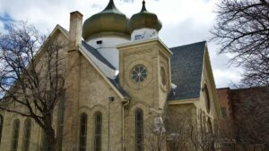 Prakticky pruvodce pro tvurce z CR: jak na LinkedIn najit paraguayske znacky, formulovat jasne benefity produktu a vybudovat obchodni zajem krok za krokem.