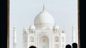 Prakticky pruvodce pro ceske inzerenty: jak identifikovat, oslovit a spustit sponzorovane vyzvy s tvurci v Nizozemsku kolem Netflix obsahu.