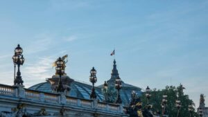 Prakticky navod pro ceske tvurce: jak najit a kontaktovat alzirske znacky na KakaoTalk, domluvit unboxing a testimonial videa a minimalizovat rizika.