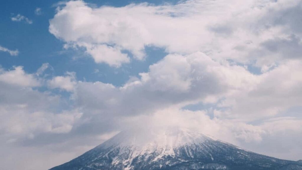 Prakticky navod pro ceske tvurce: jak najit a oslovit maltske beauty/skincare znacky na Discordu, co napsat, jak nabidnout recenzi a jak si vybudovat dlouhodobe partnerstvi.