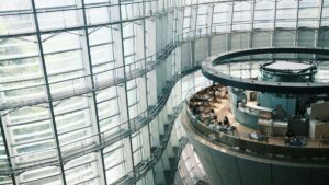 Prakticky pruvodce, jak cilene najit a zapojit georgijske Vkontakte micro a nano tvurce pro produktove trialy a stale-on kampane.